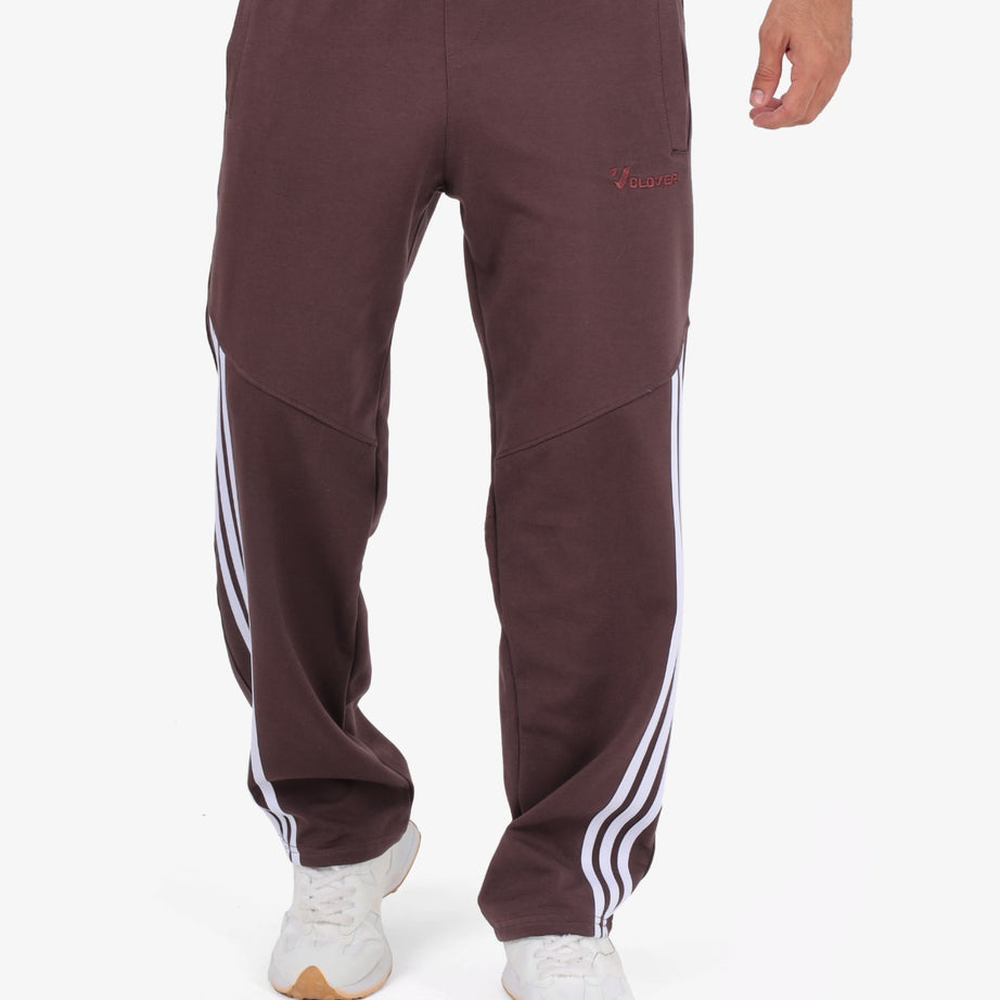 Wide-leg embroidered sweatpants (3-line design)