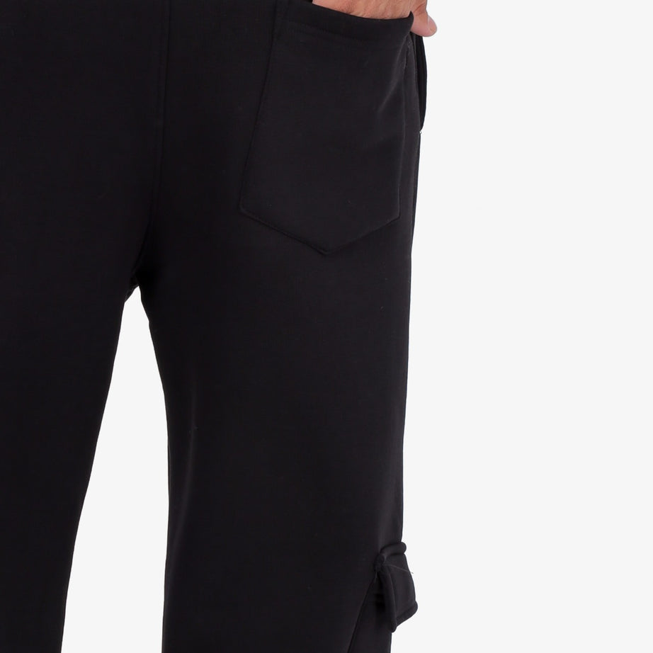 Clover-embroidered sponge cargo joggers