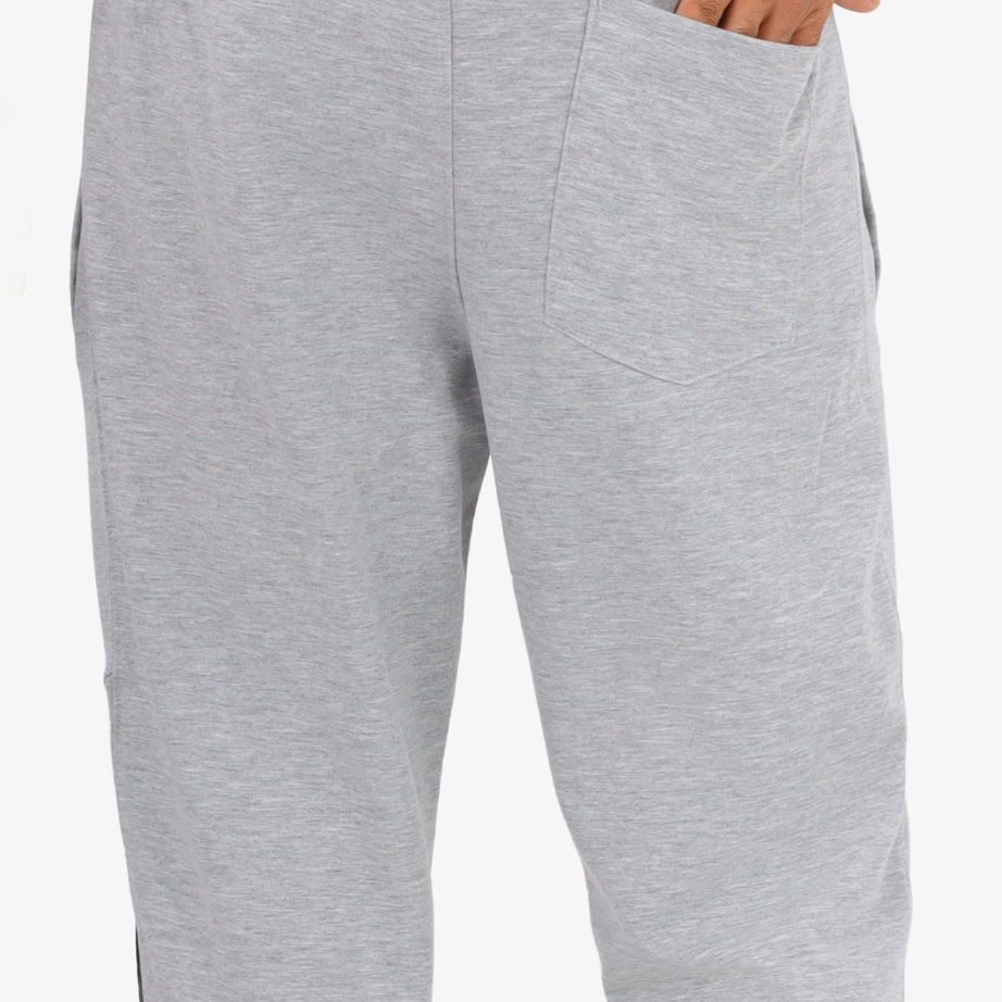 Wide-leg embroidered sweatpants (3-line design)