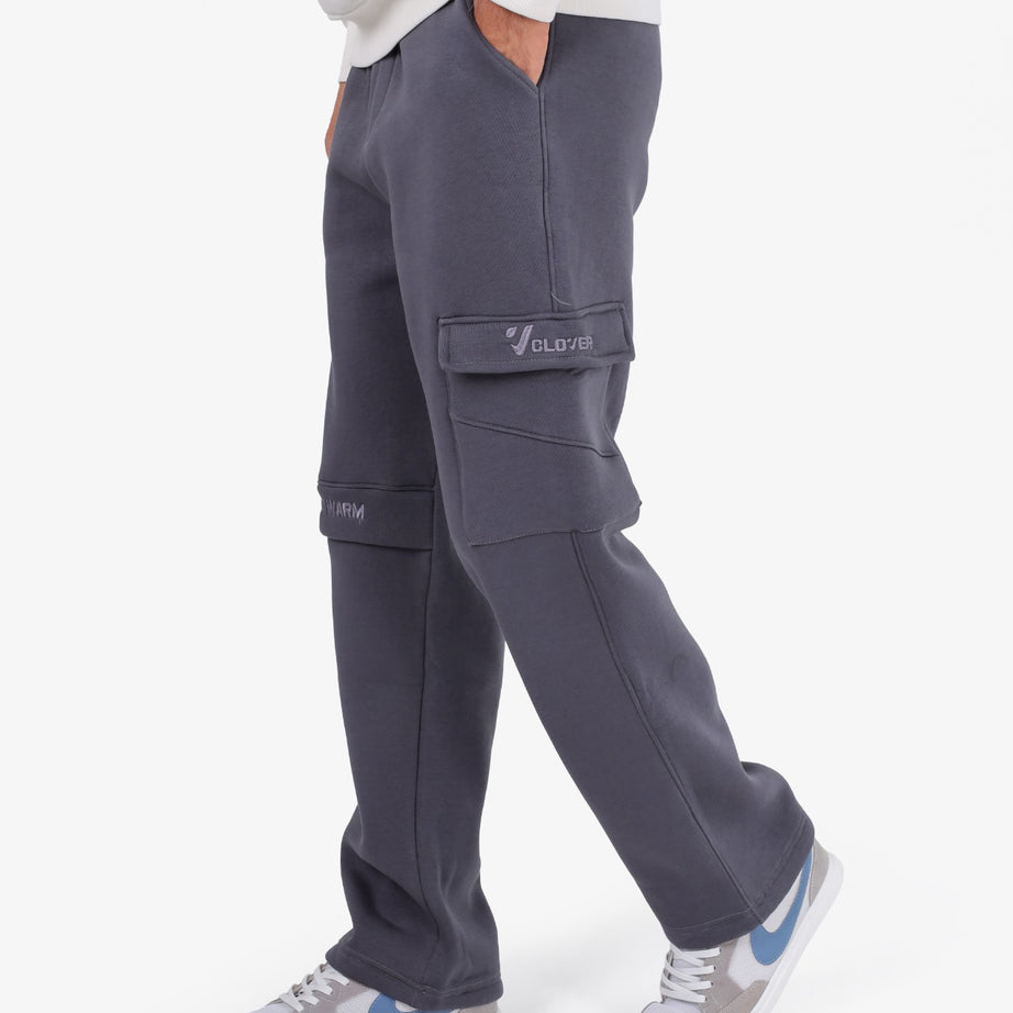 Solid-colored sponge-fabric cargo joggers with a single pocket