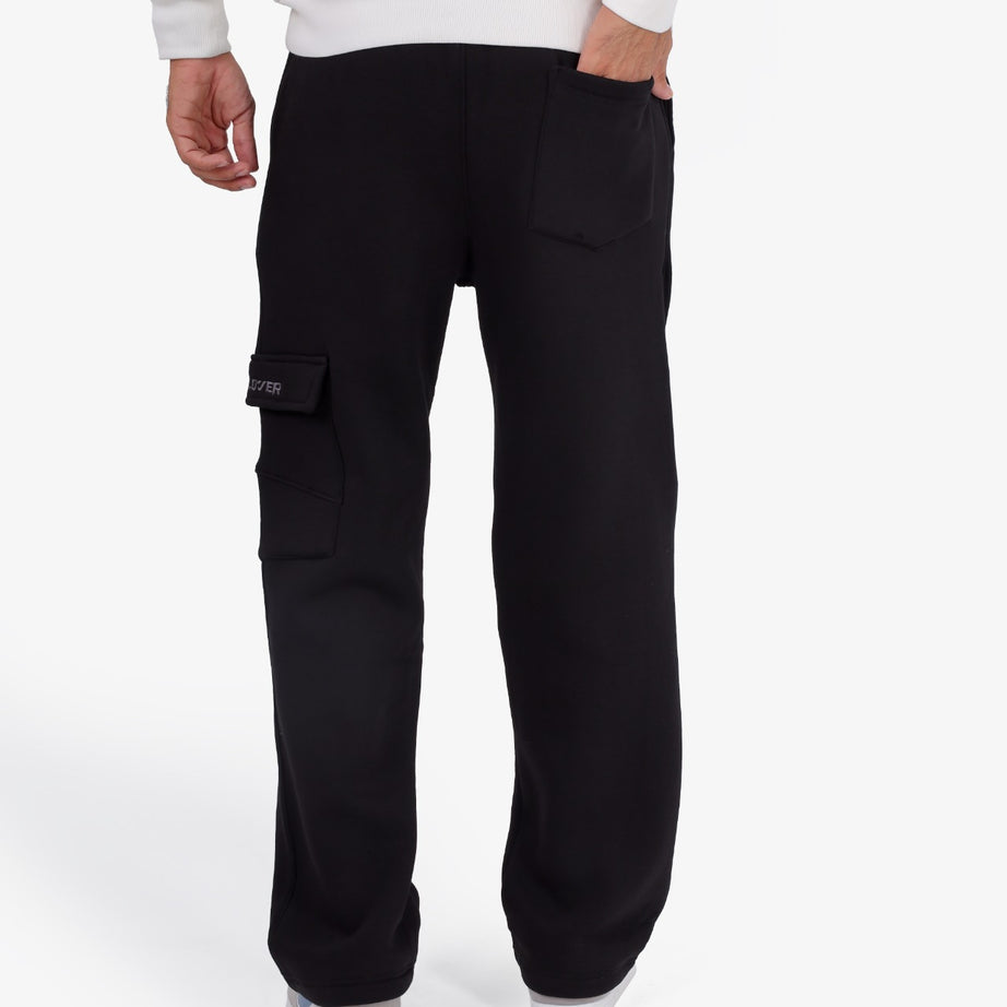 Solid-colored sponge-fabric cargo joggers with a single pocket
