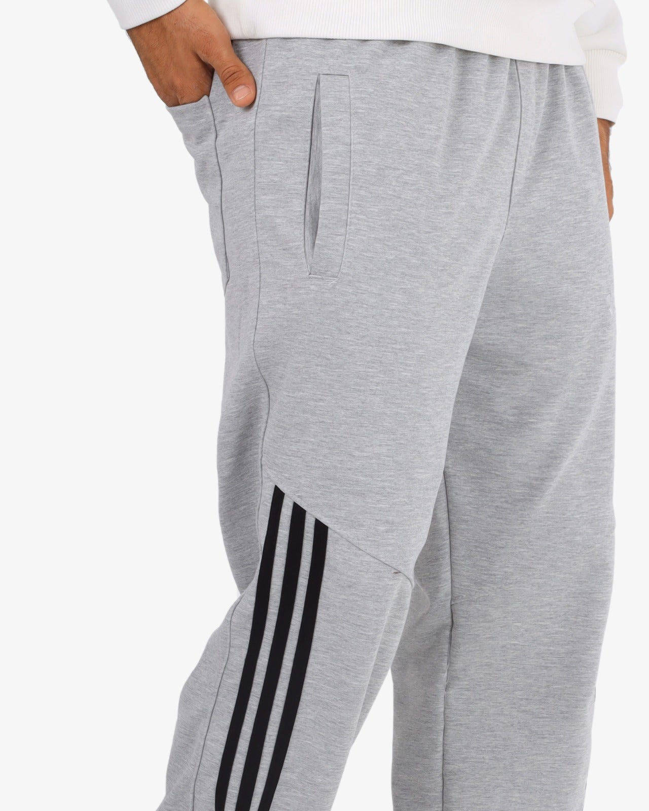 Wide-leg embroidered sweatpants (3-line design)