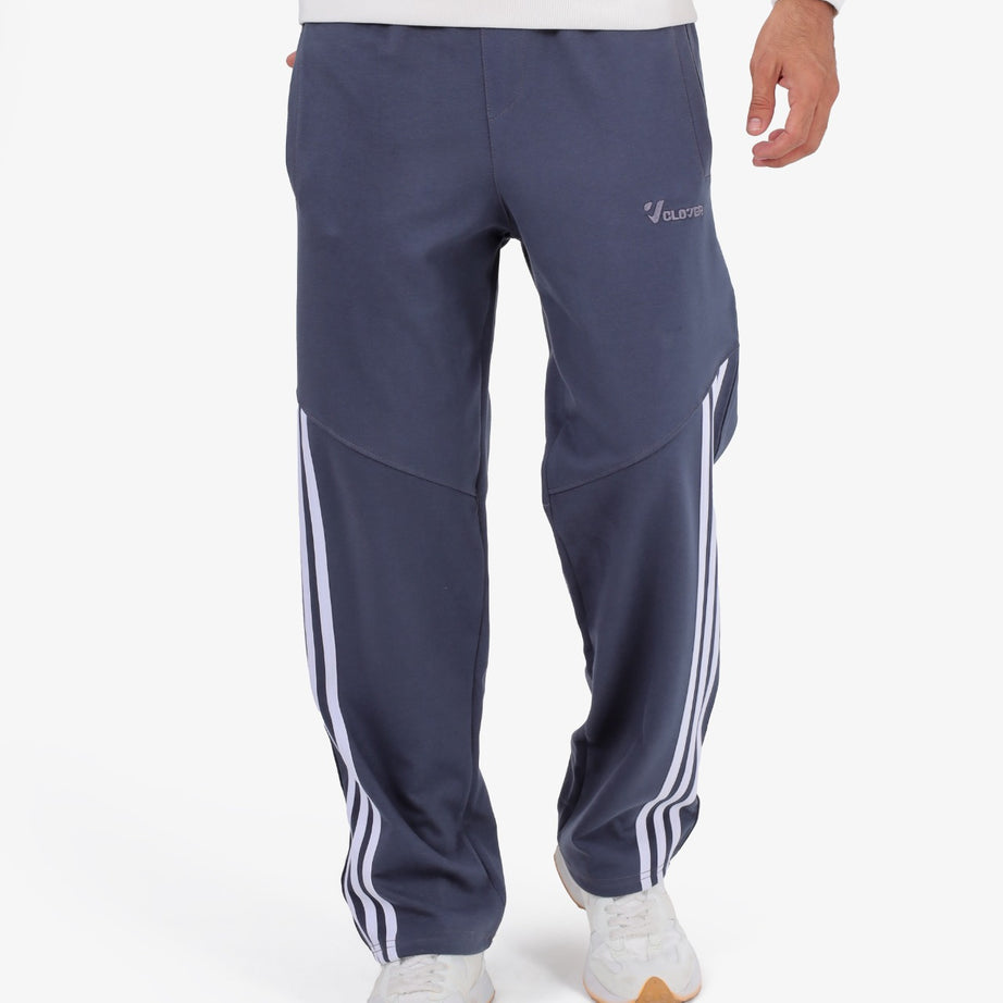 Wide-leg embroidered sweatpants (3-line design)