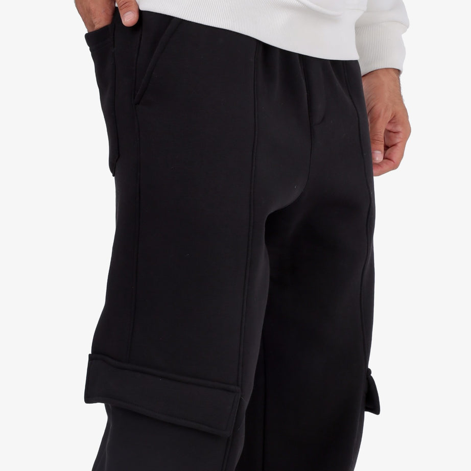 Clover-embroidered sponge cargo joggers